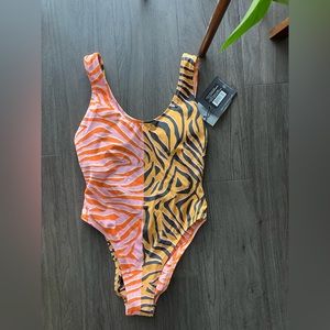 NWT It’s Now Cool swimsuit